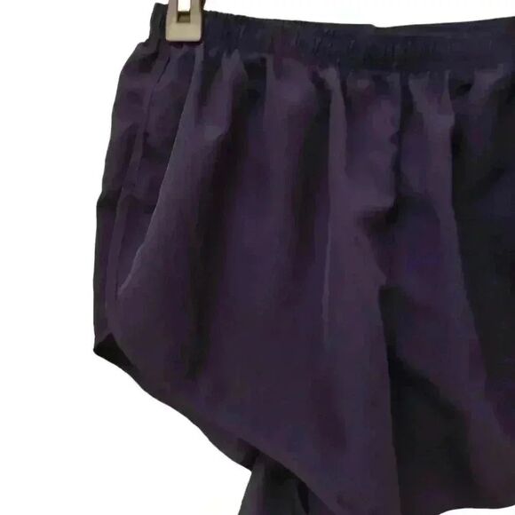 Brooks Women's 3" Navy Chaser Running Shorts - Picture 6 of 10